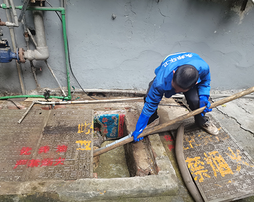 若尔盖清掏化粪池